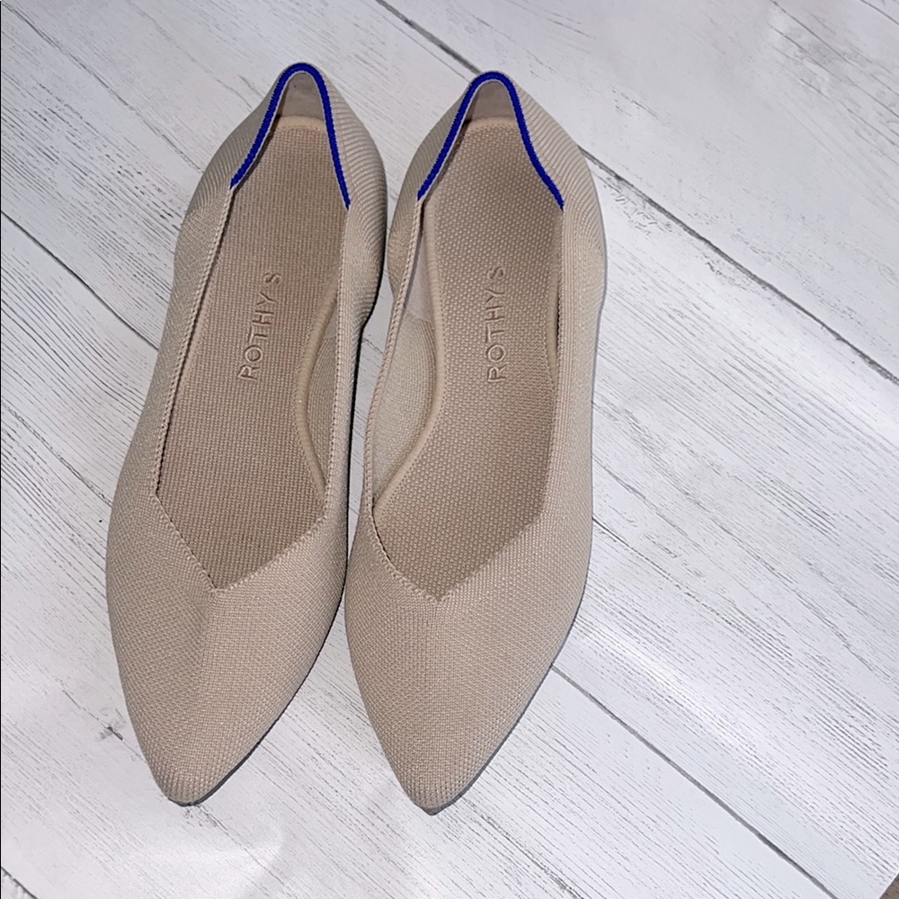 Rothy’s pointed flats